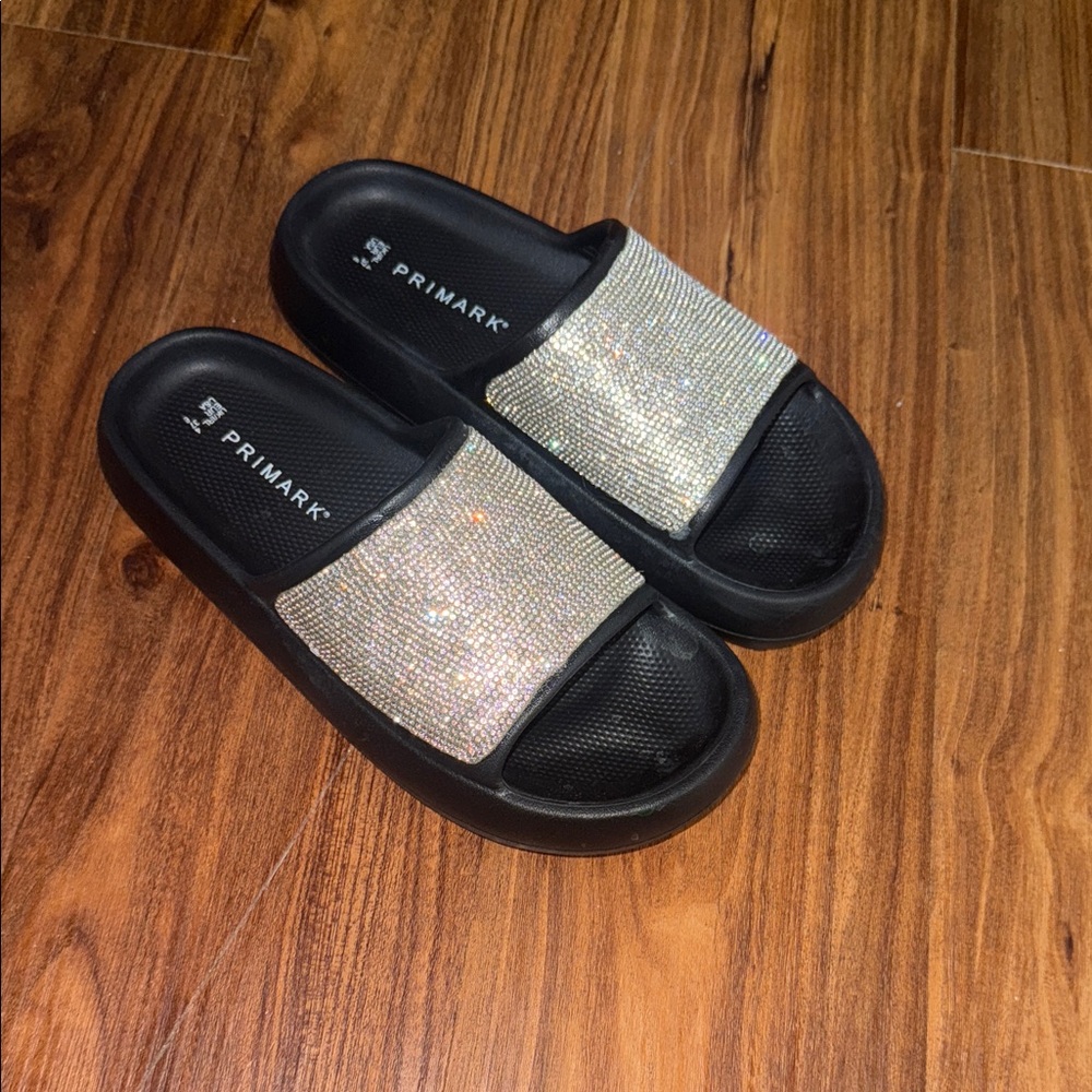 Cushion Comfy Black and Rhinestone Slides - Picture 4 of 6